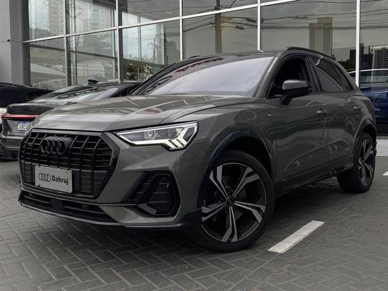 AUDI Q3 2.0 40 TFSI GASOLINA PERFORMANCE BLACK QUATTRO TIPTRONIC AUDI Q3 2.0 40 TFSI GASOLINA PERFORMANCE BLACK QUATTRO TIPTRONIC